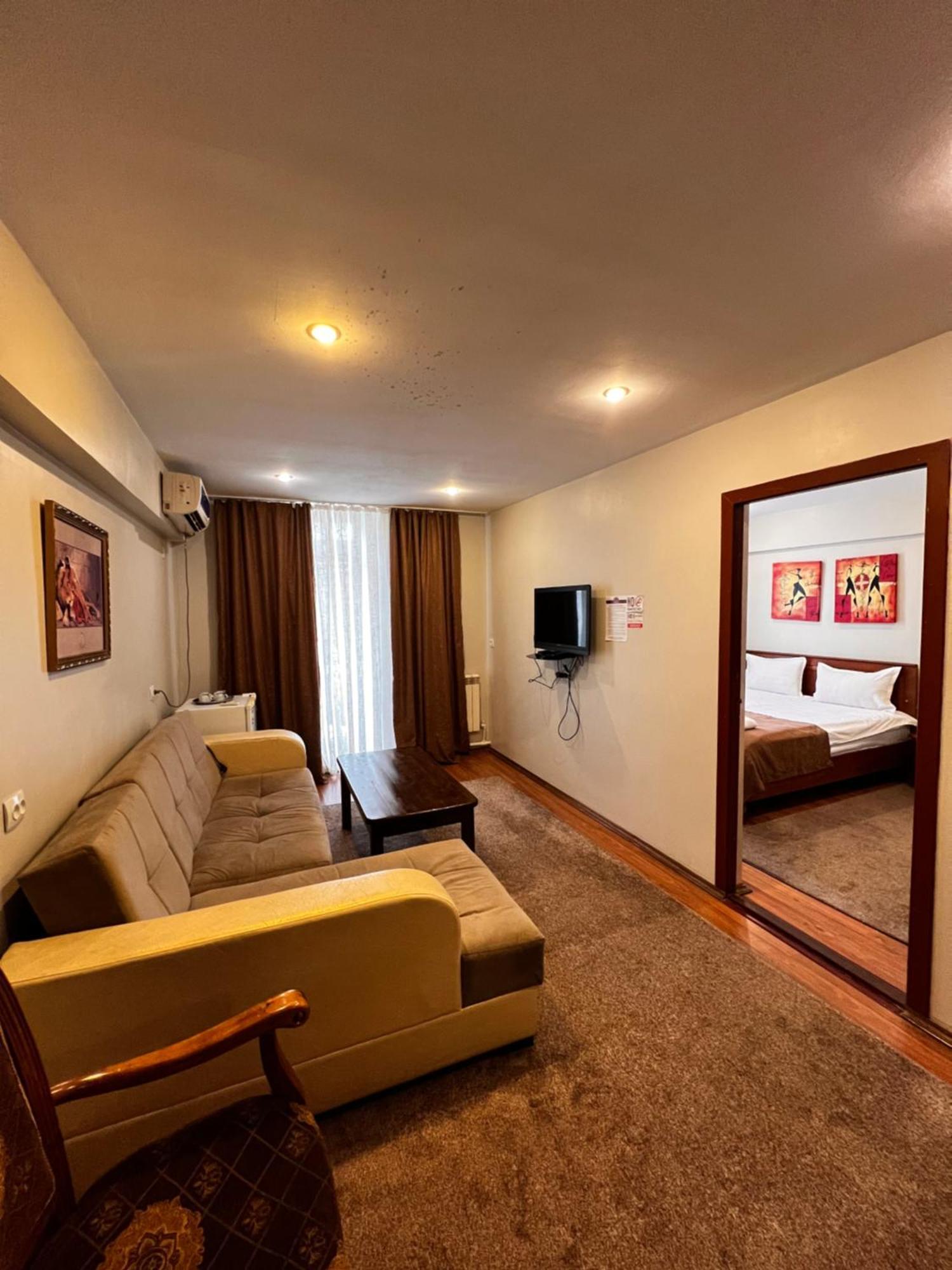 Salam Hotel Oš Exteriér fotografie