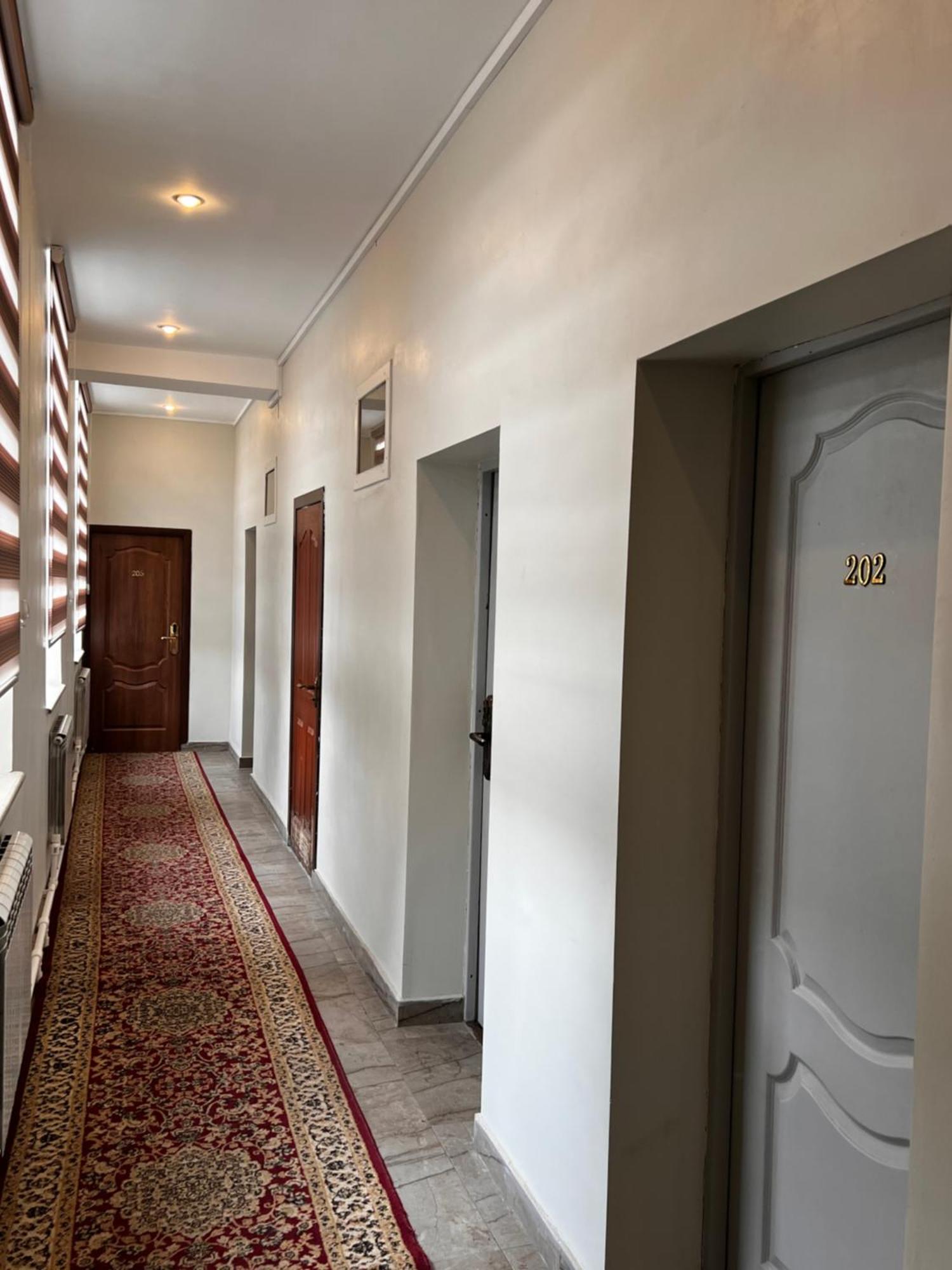 Salam Hotel Oš Exteriér fotografie