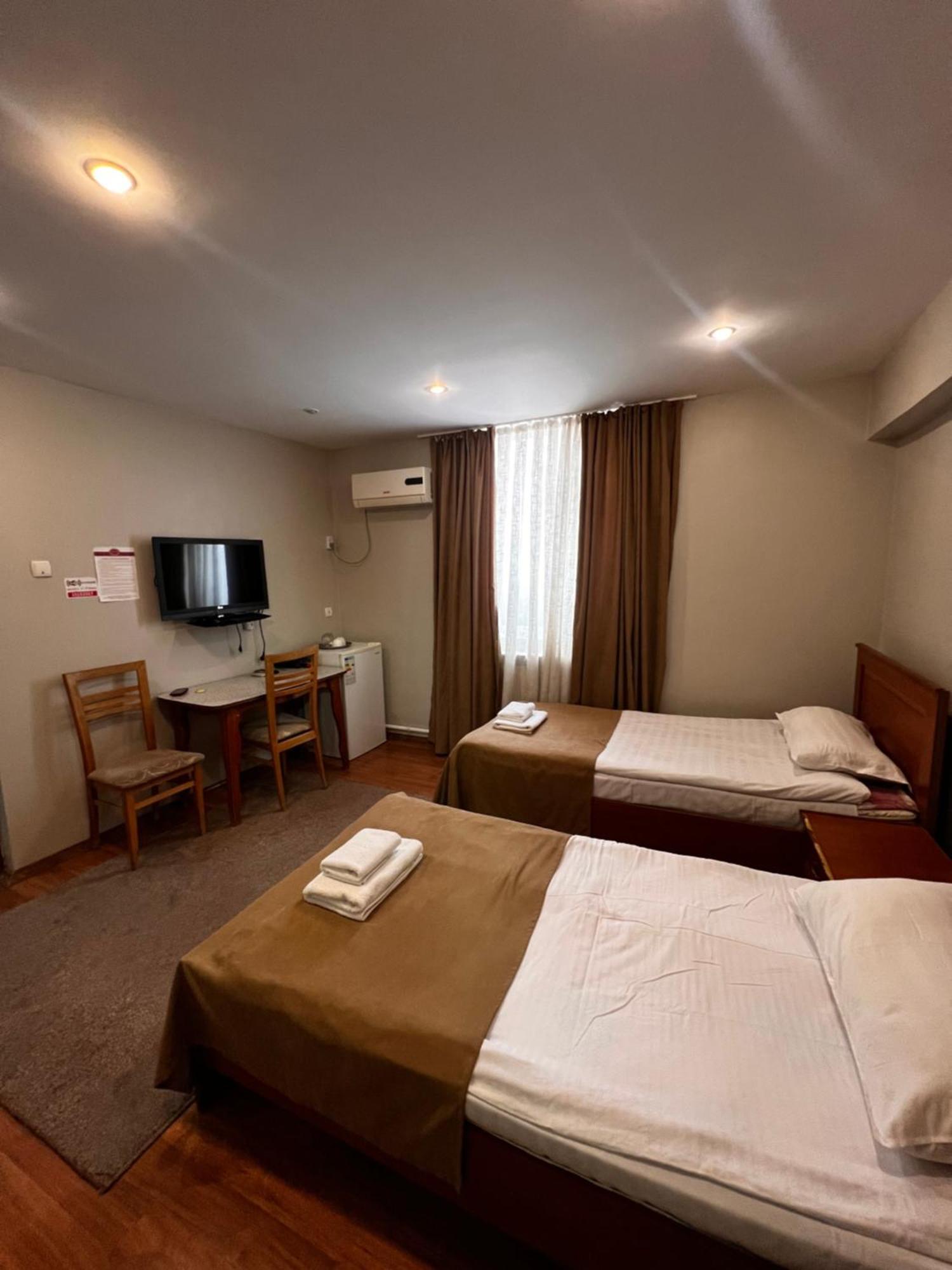 Salam Hotel Oš Exteriér fotografie