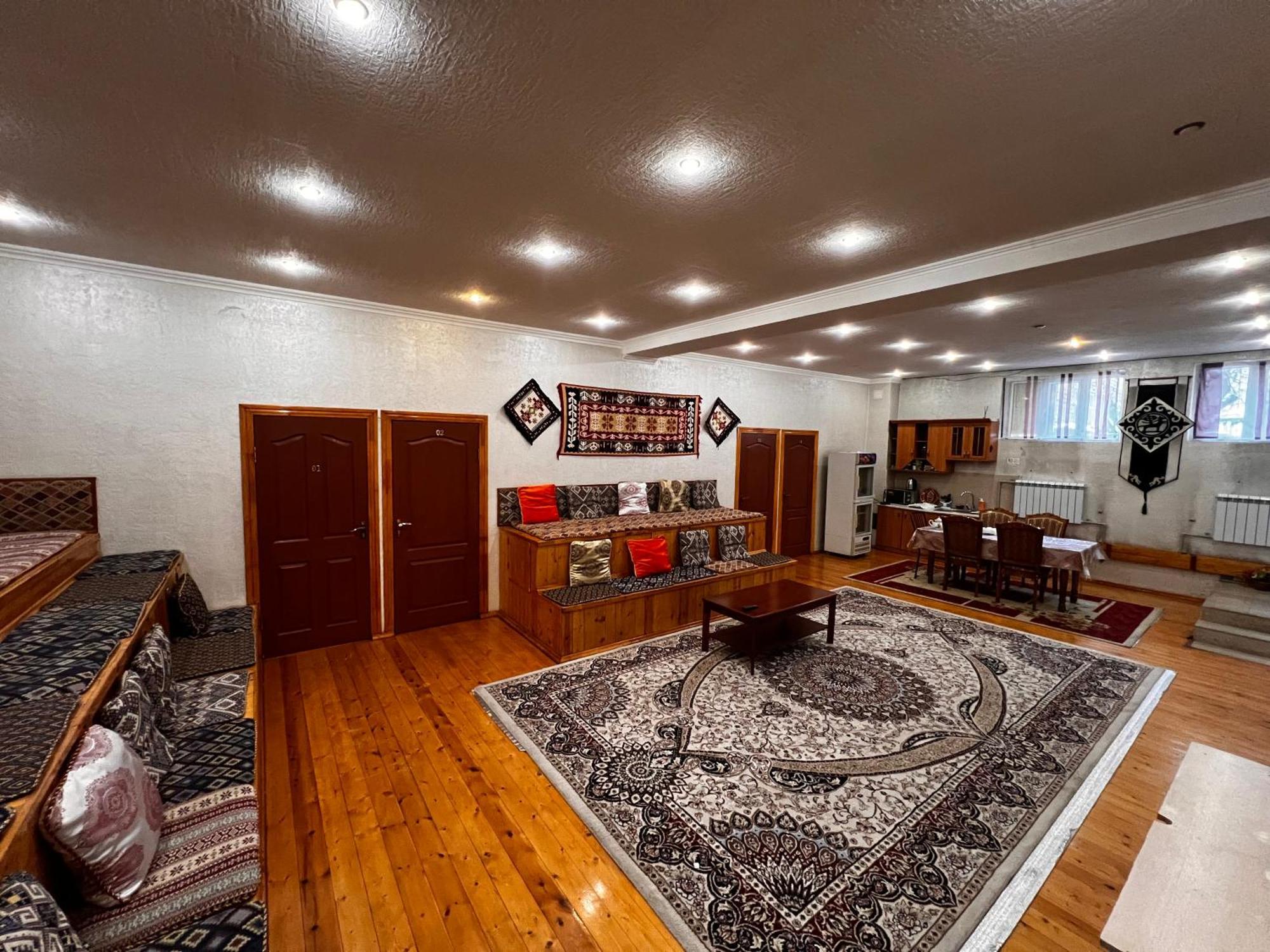 Salam Hotel Oš Exteriér fotografie