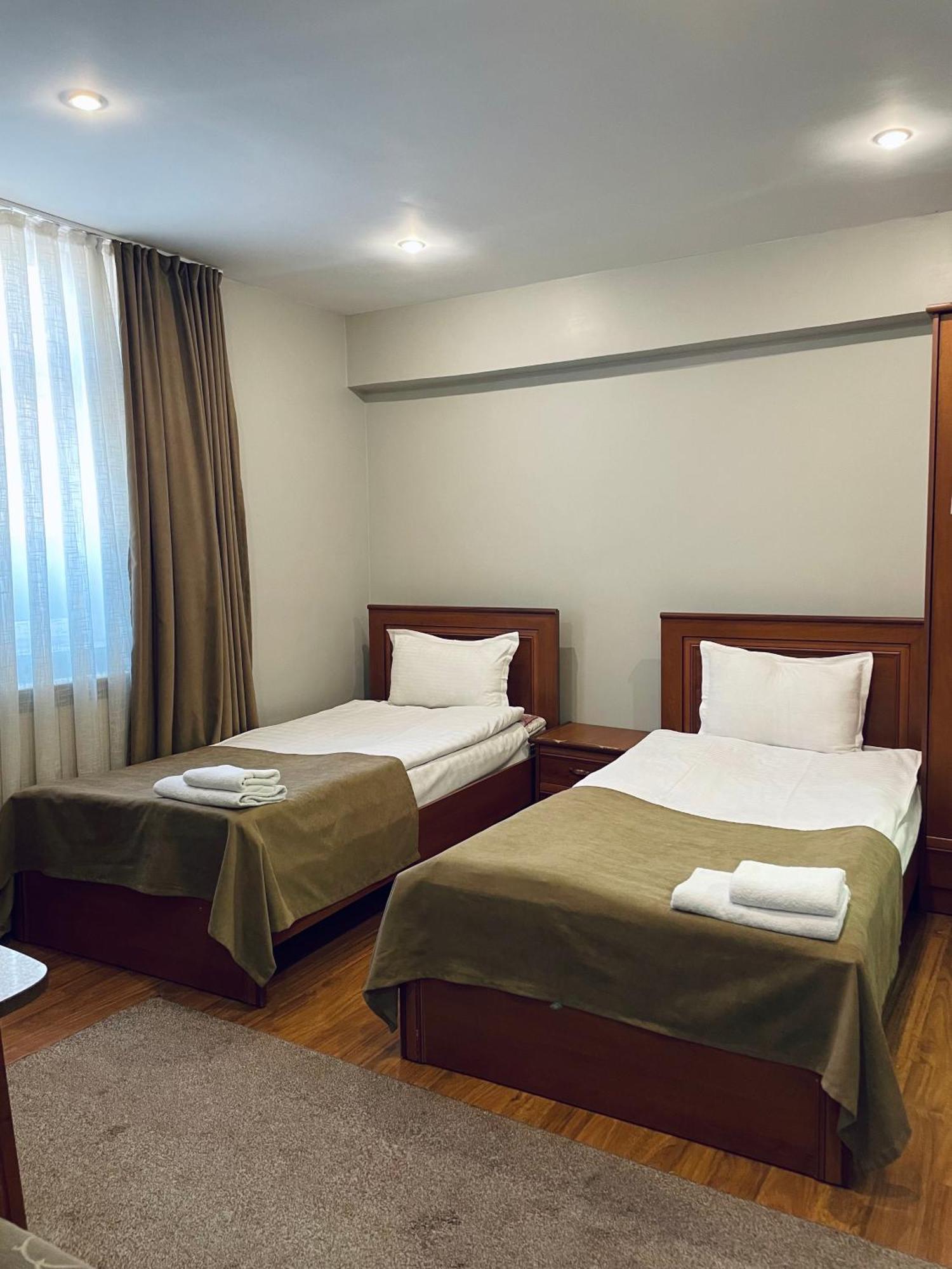 Salam Hotel Oš Exteriér fotografie